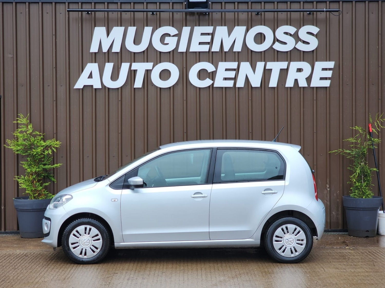Used Volkswagen up! 2014 for sale - 77213424: Photo 4