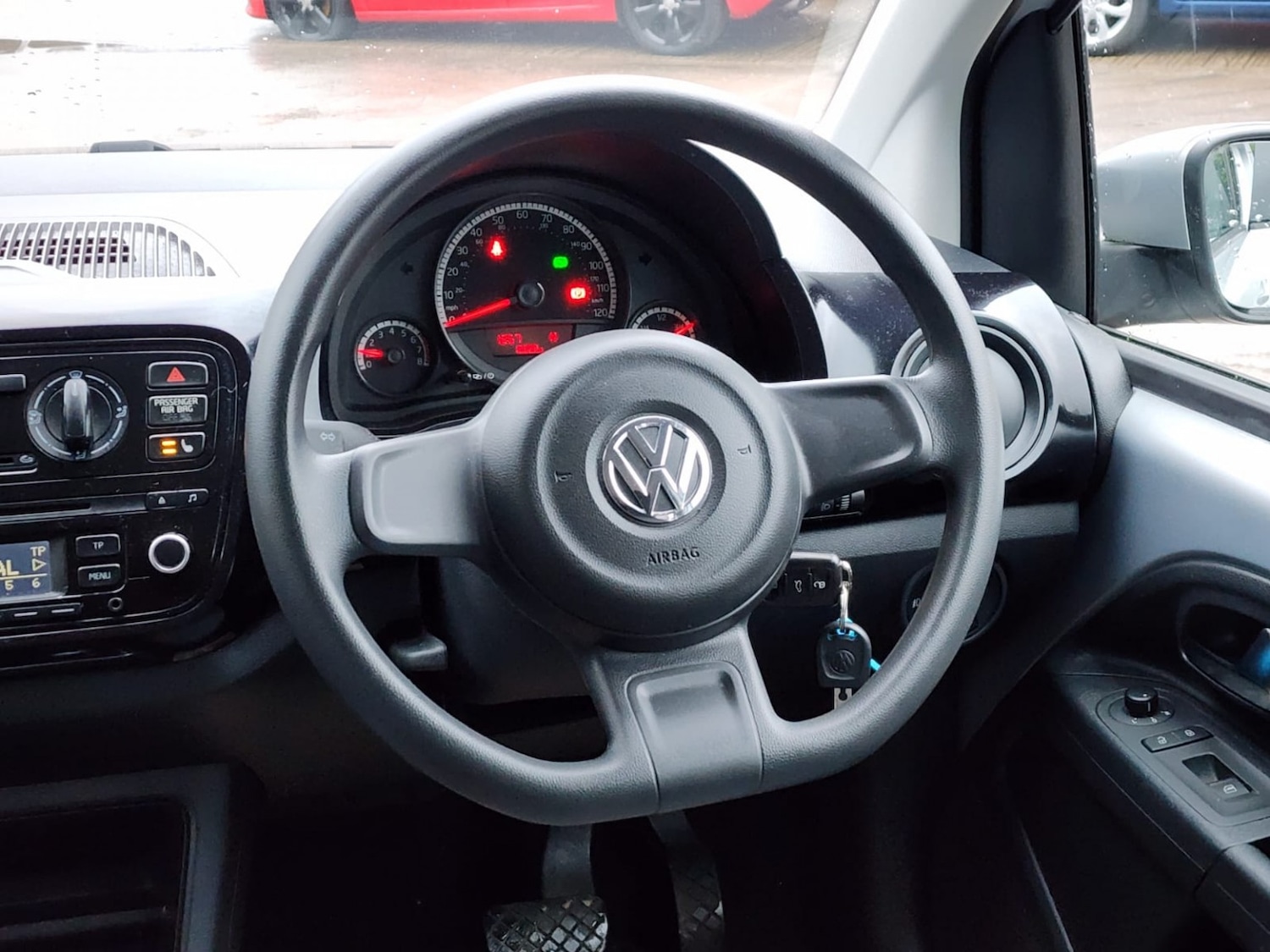 Used Volkswagen up! 2014 for sale - 77213424: Photo 8