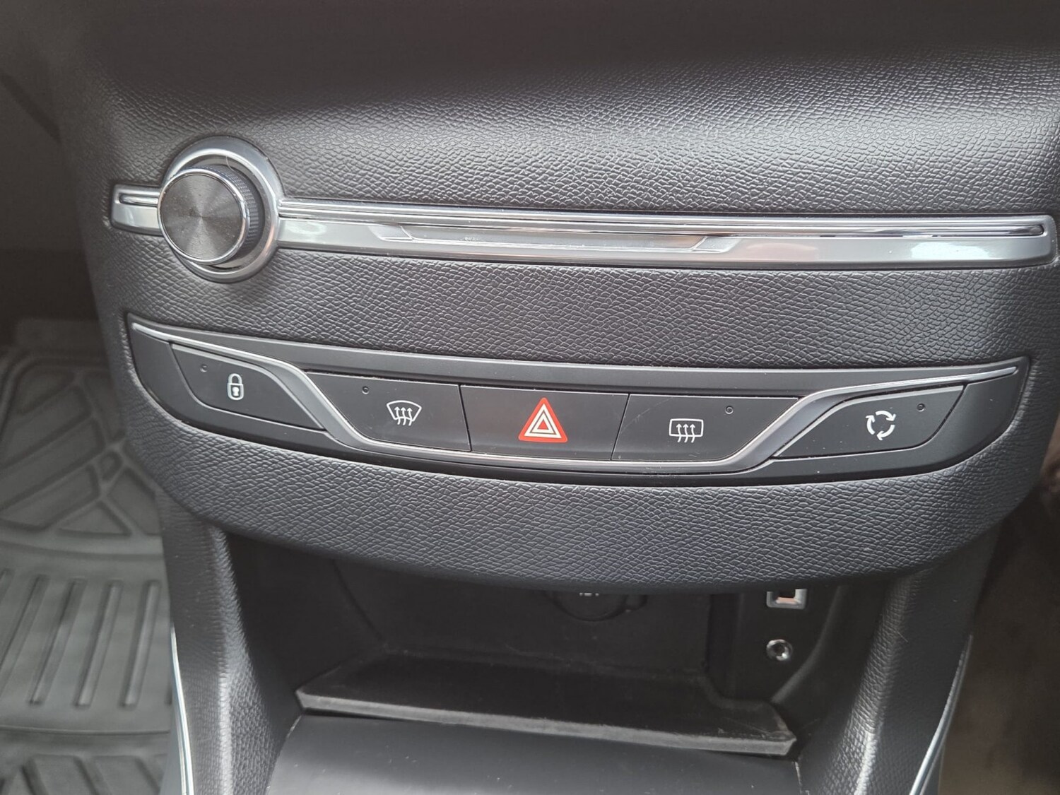 Used Peugeot 308 2016 for sale - 77572758: Photo 14