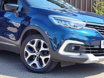 Used Renault Captur 2019 for sale - 79194116: Photo