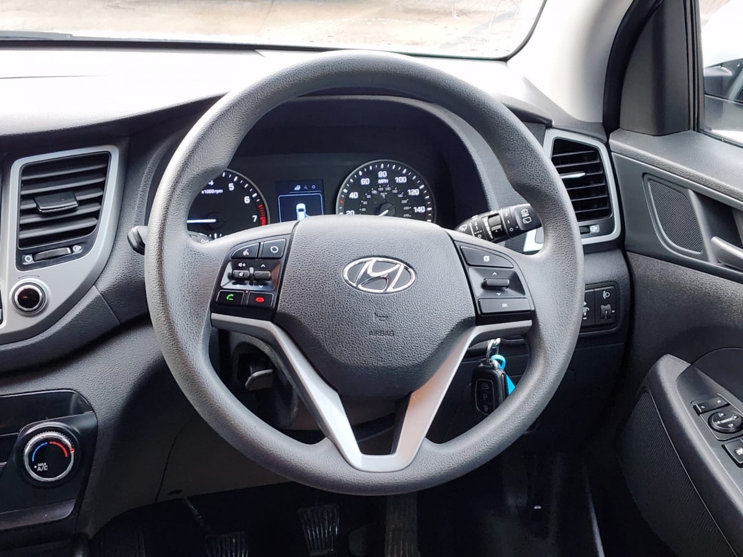 Used Hyundai TUCSON 2018 for sale - 76643357: Photo 8