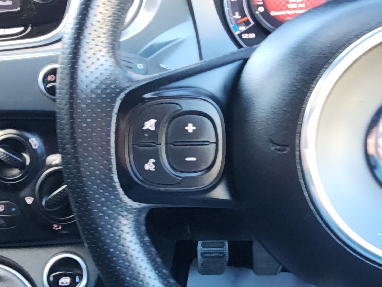 Used Abarth 595 2018 for sale - 76407564: Photo 16