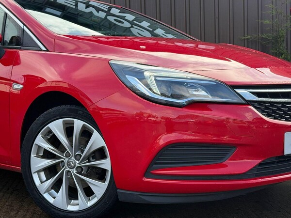 Used Vauxhall Astra 2017 for sale - 76041094: Photo 2