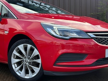 Used Vauxhall Astra 2017 for sale - 76041094: Photo 2