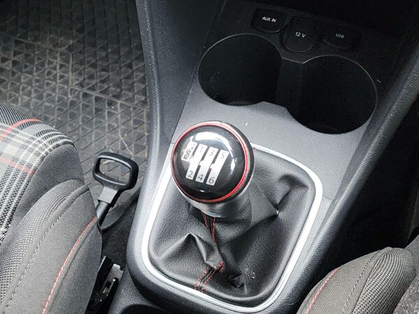 Used Volkswagen Polo 2016 for sale - 76268531: Photo 13