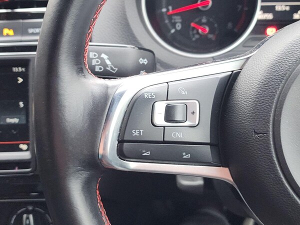 Used Volkswagen Polo 2016 for sale - 76268531: Photo 14
