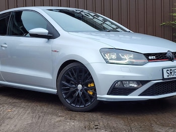 Used Volkswagen Polo 2016 for sale - 76268531: Photo