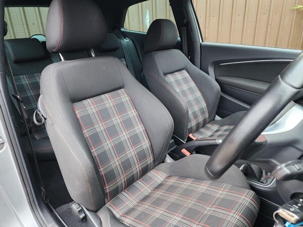 Used Volkswagen Polo 2016 for sale - 76268531: Photo 7