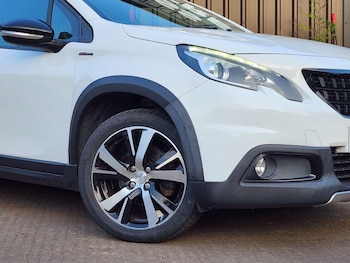 Used Peugeot 2008 2017 for sale - 75581502: Photo
