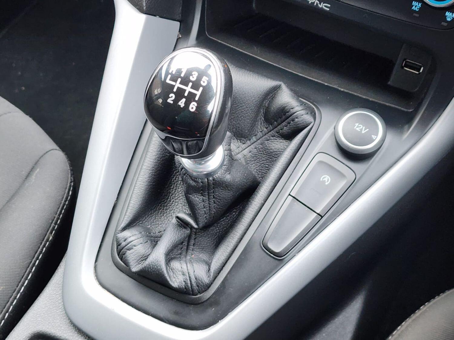 Used Ford Focus 2015 for sale - 76268537: Photo 12