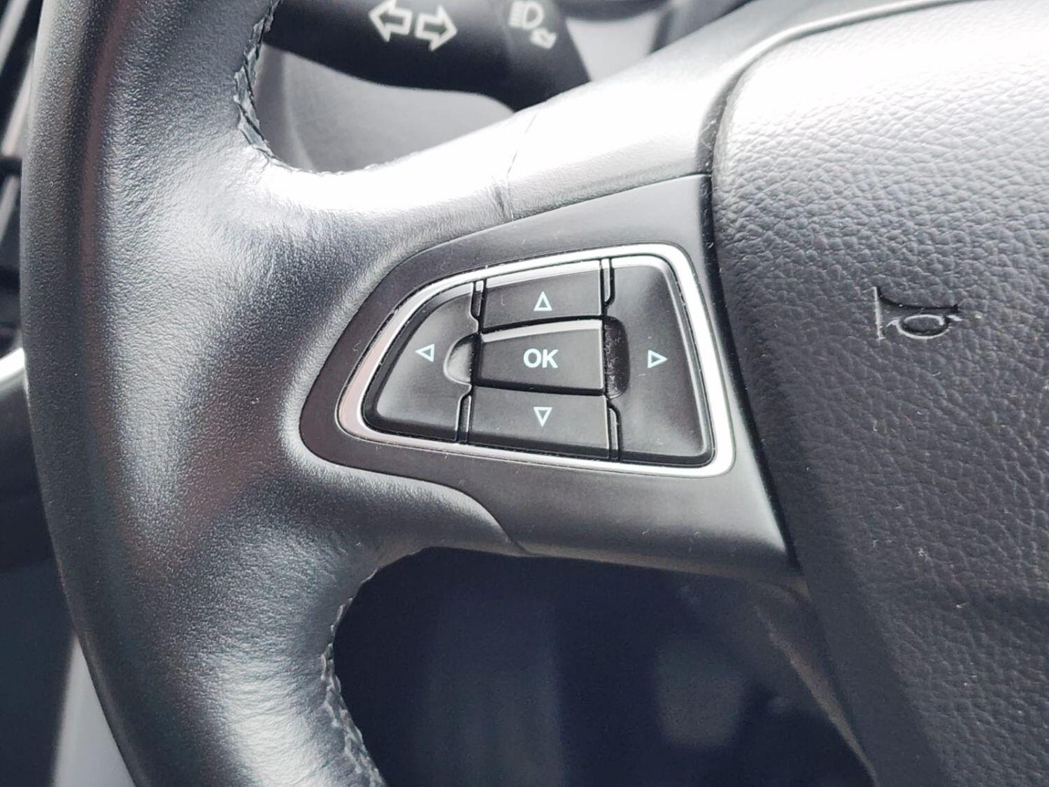 Used Ford Focus 2015 for sale - 76268537: Photo 13