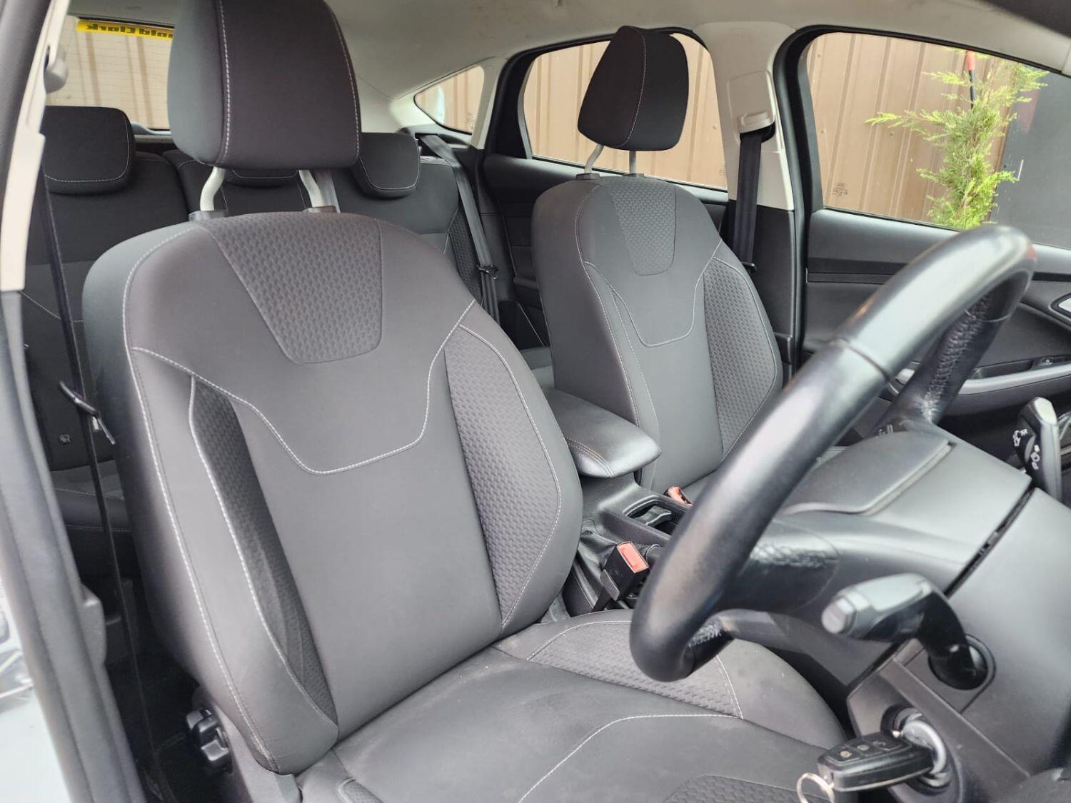 Used Ford Focus 2015 for sale - 76268537: Photo 6
