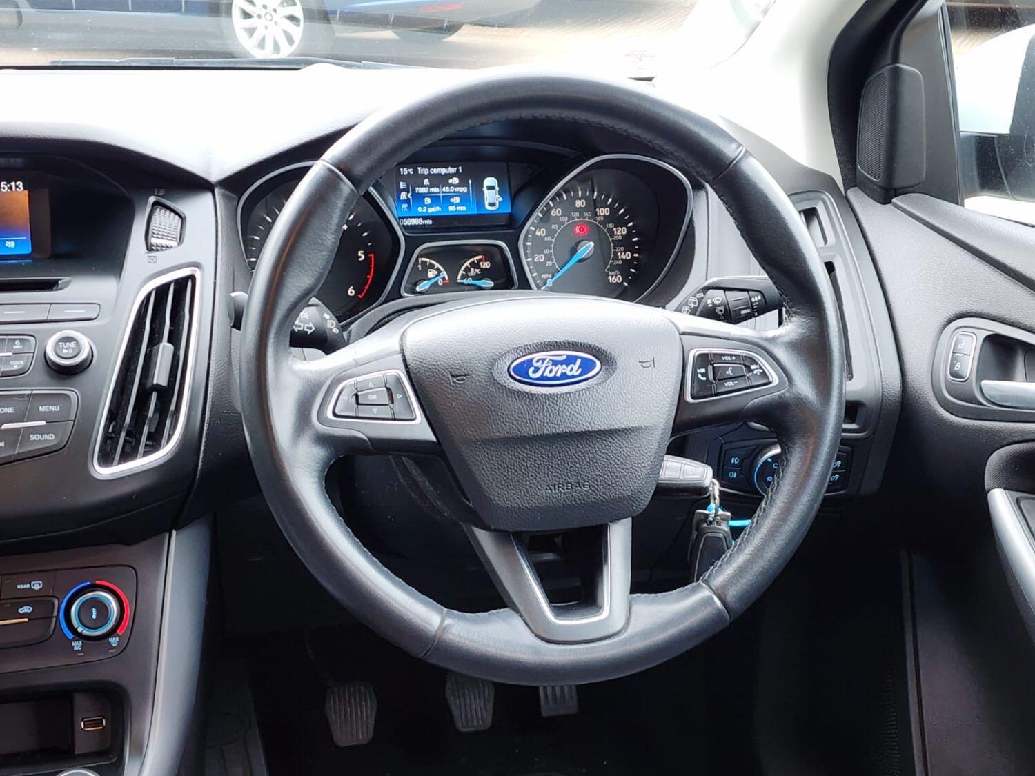 Used Ford Focus 2015 for sale - 76268537: Photo 8