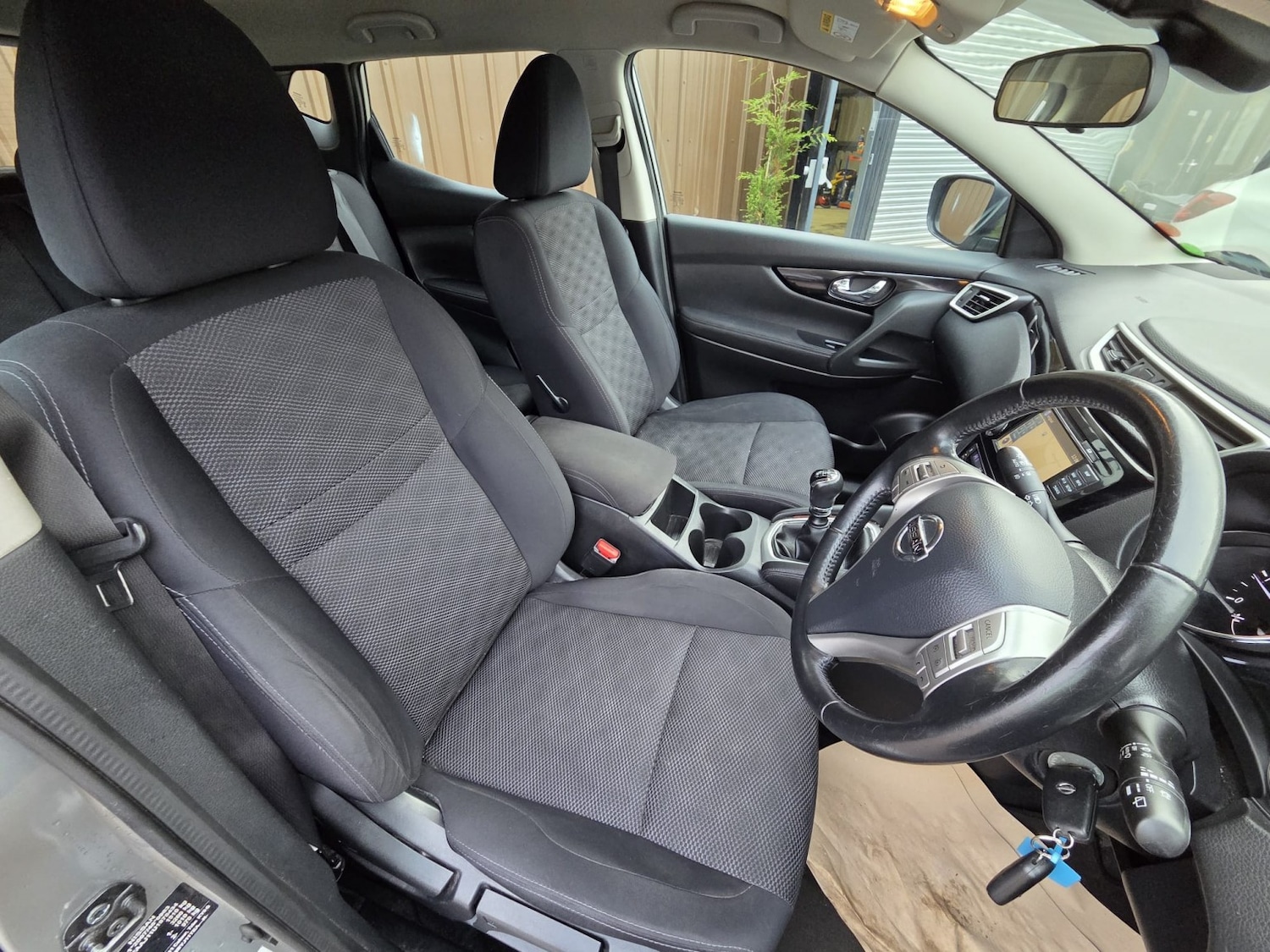 Used Nissan Qashqai 2017 for sale - 77438477: Photo 6