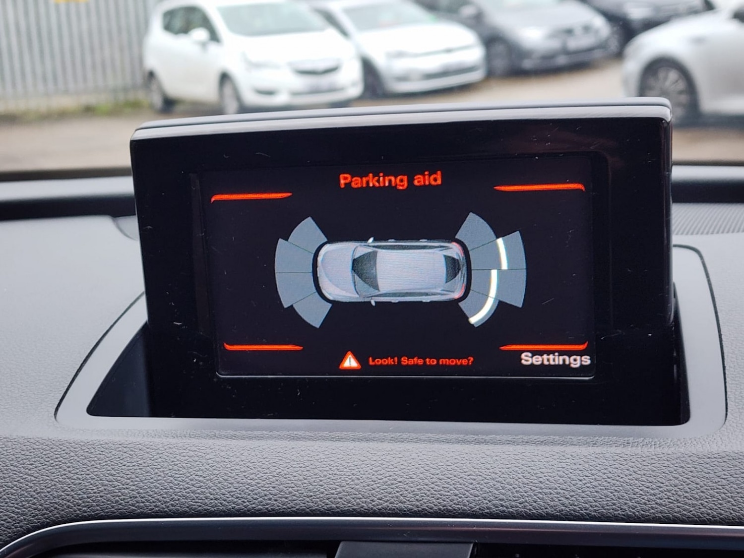 Used Audi Q3 2016 for sale - 76687183: Photo 11