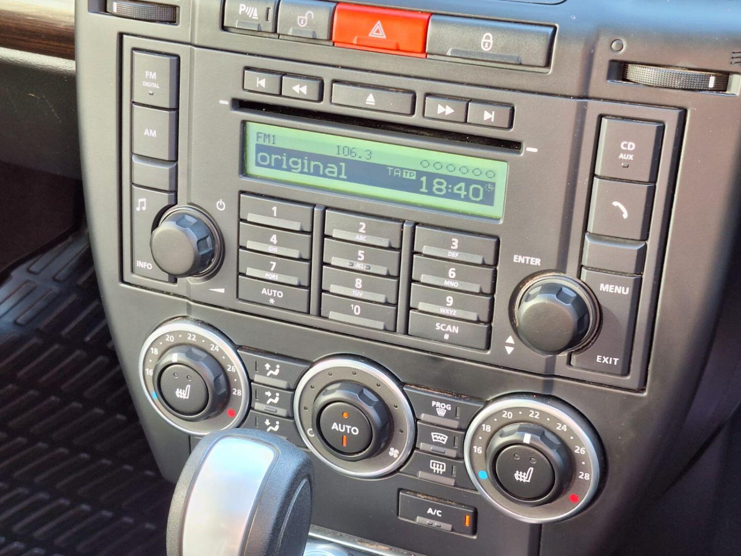 Used Land Rover Freelander 2 2012 for sale - 76794379: Photo 13