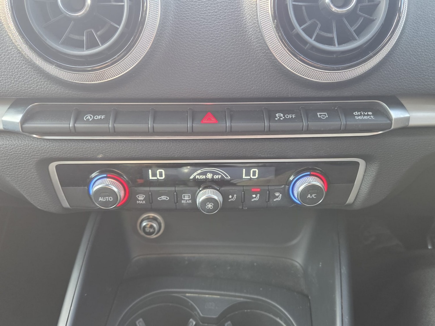 Used Audi A3 2017 for sale - 77953928: Photo 13