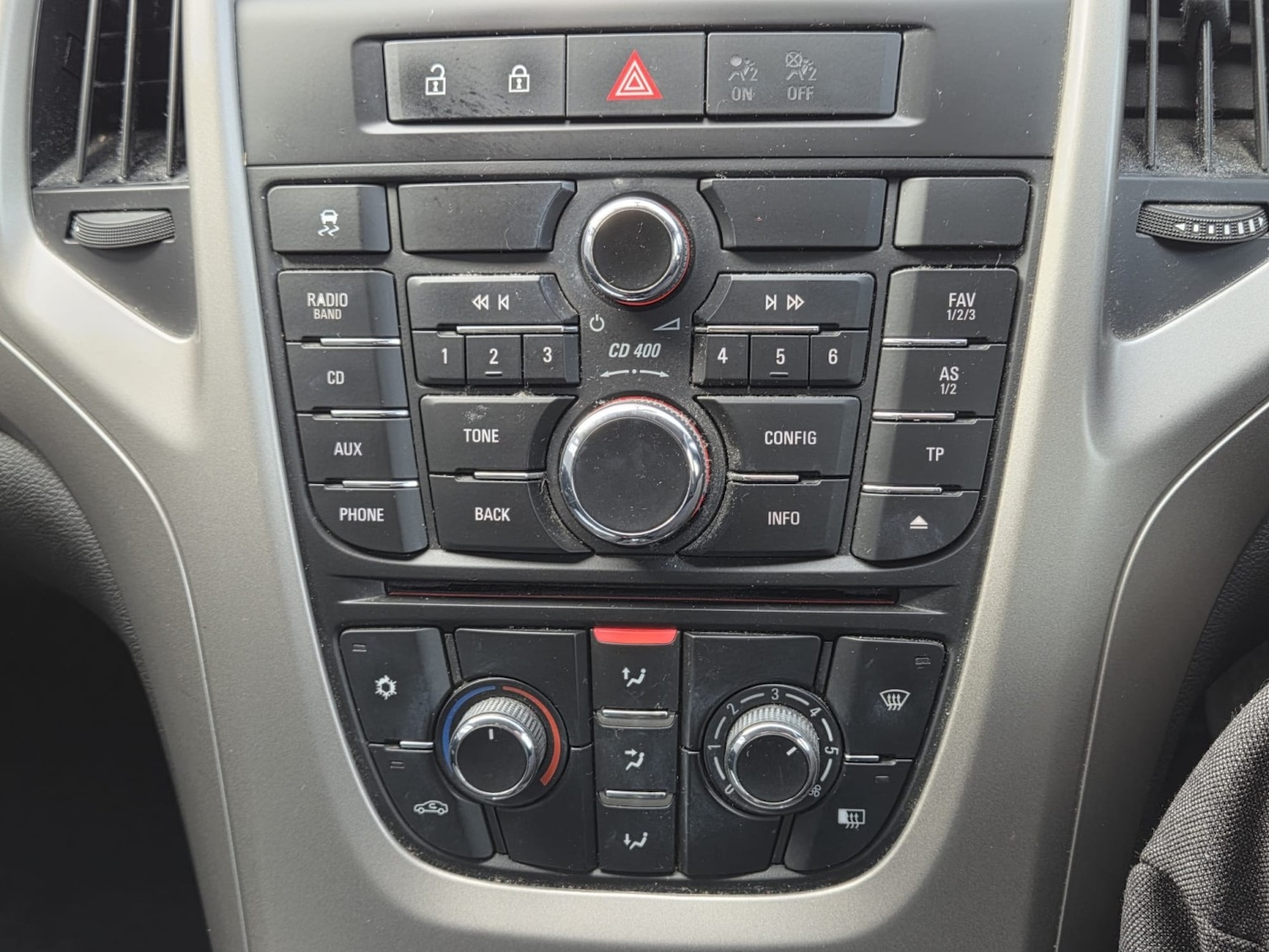 Used Vauxhall Astra 2012 for sale - 77572749: Photo 12