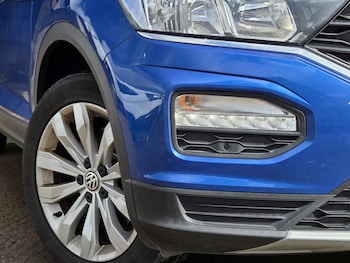 Used Volkswagen T-Roc 2020 for sale - 78316969: Photo