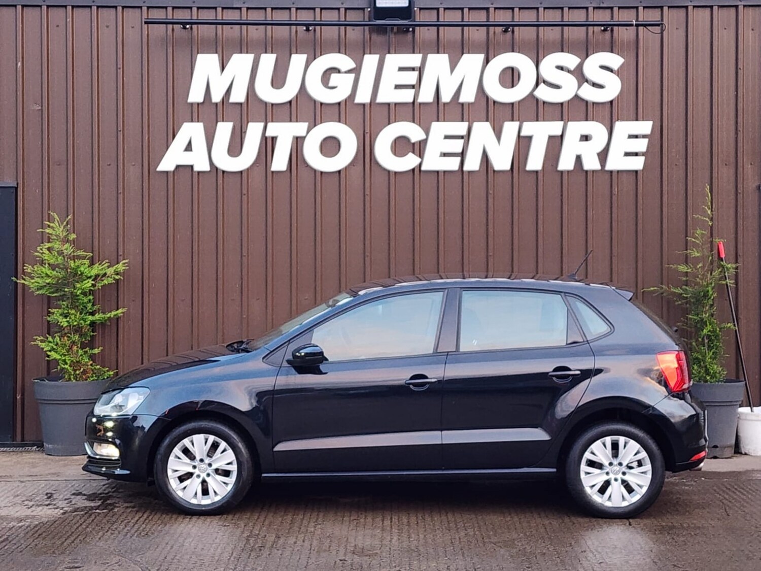 Used Volkswagen Polo 2016 for sale - 76605938: Photo 4