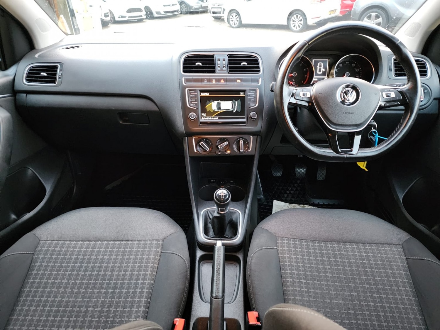 Used Volkswagen Polo 2016 for sale - 76605938: Photo 7