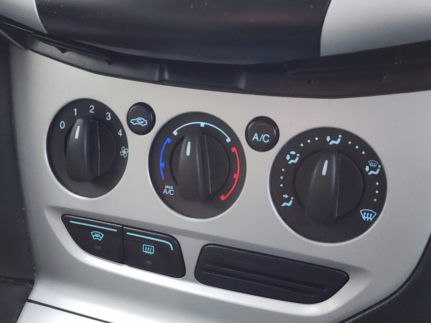 Used Ford Focus 2013 for sale - 76591462: Photo 13