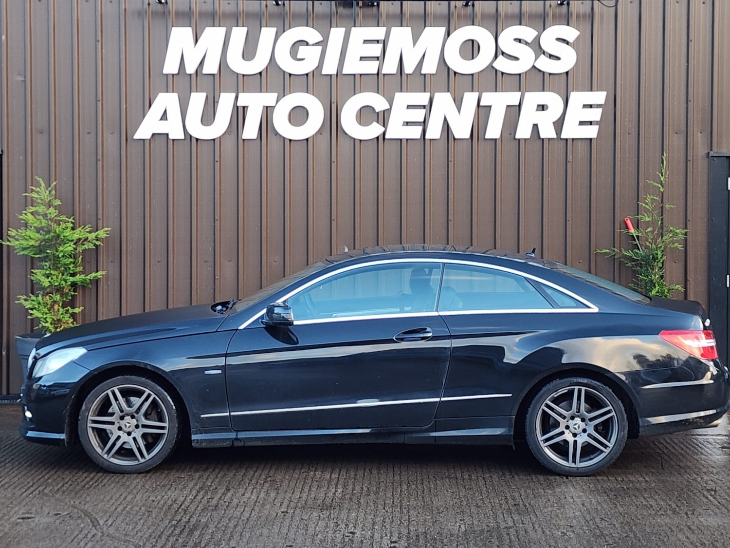 Used Mercedes-Benz E Class 2013 for sale - 76769915: Photo 4