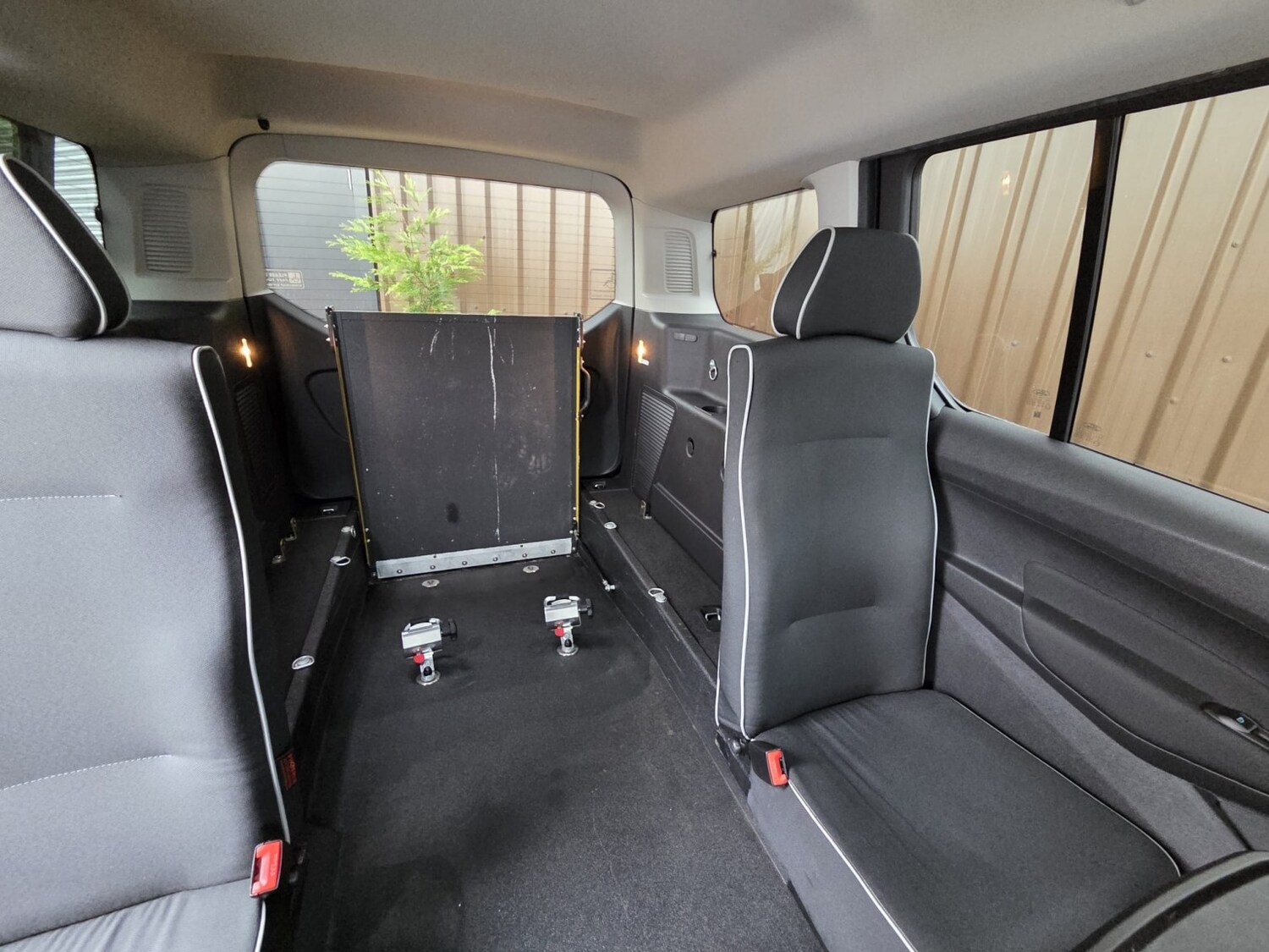 Used Ford Grand Tourneo Connect 2018 for sale - 77572696: Photo 17