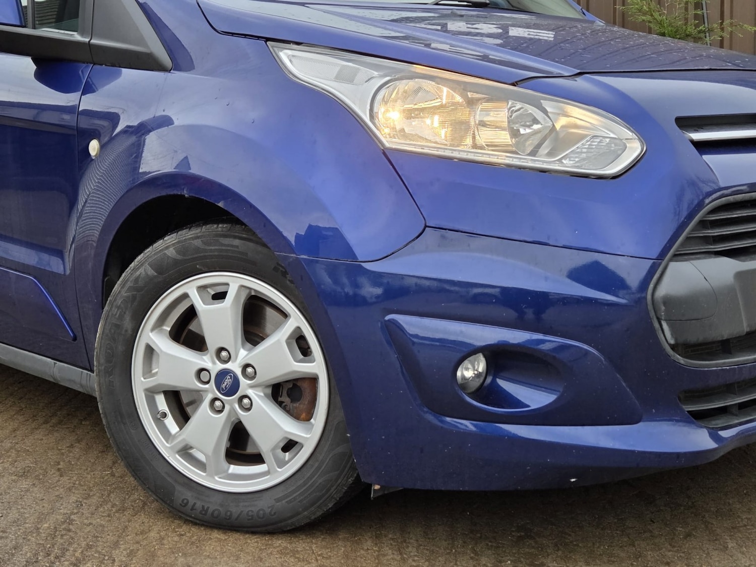 Used Ford Grand Tourneo Connect 2018 for sale - 77572696: Photo 2