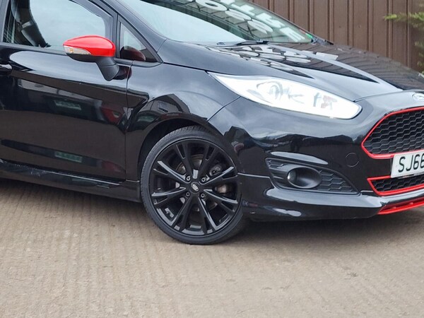 Used Ford Fiesta 2016 for sale - 76211877: Photo 2
