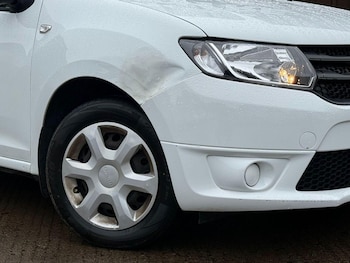 Used Dacia Sandero 2016 for sale - 76128903: Photo