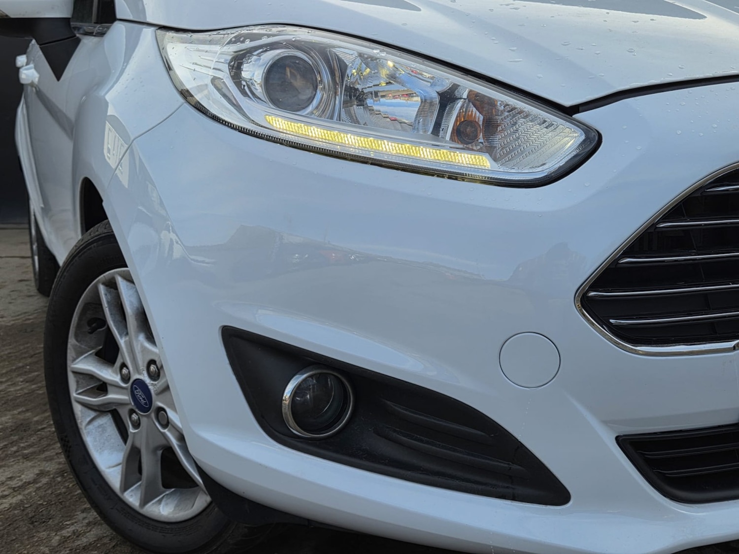 Used Ford Fiesta 2017 for sale - 77494888: Photo 2