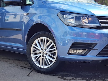 Used Volkswagen Caddy Maxi Life 2017 for sale - 78545679: Photo