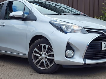 Used Toyota Yaris 2014 for sale - 79323924: Photo