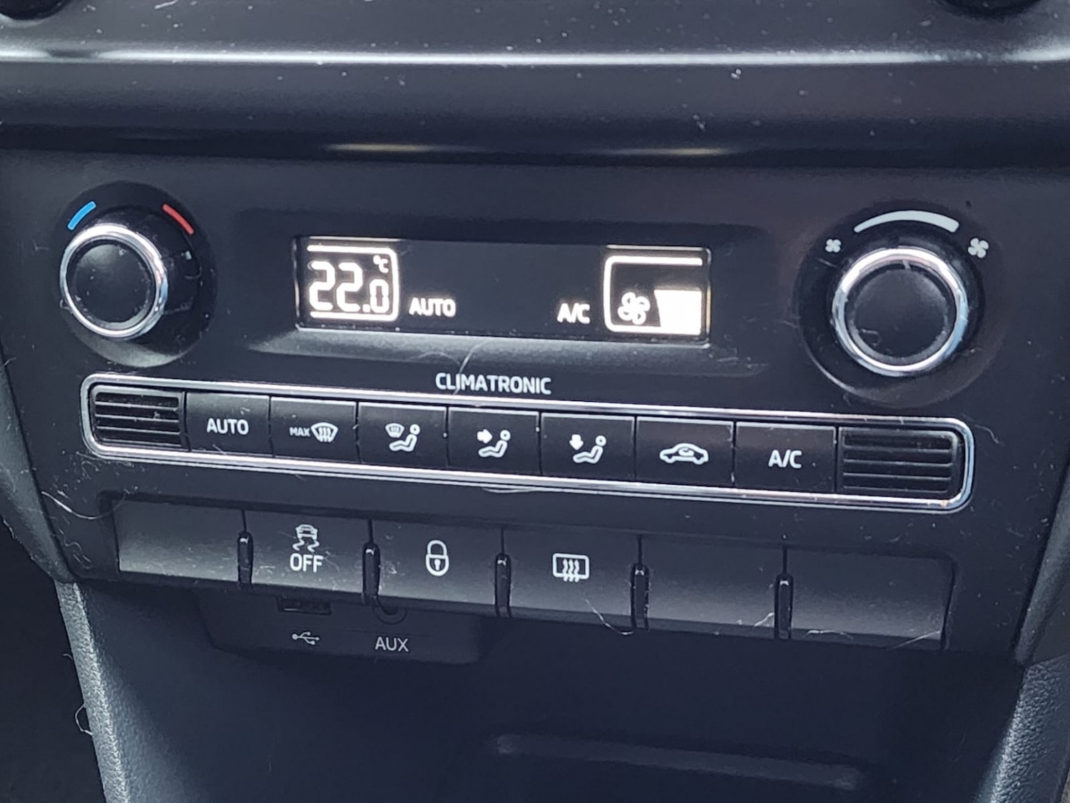 Used Skoda Rapid 2014 for sale - 77237090: Photo 13