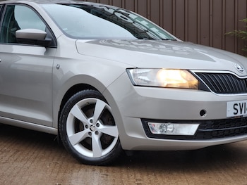Used Skoda Rapid 2014 for sale - 77237090: Photo