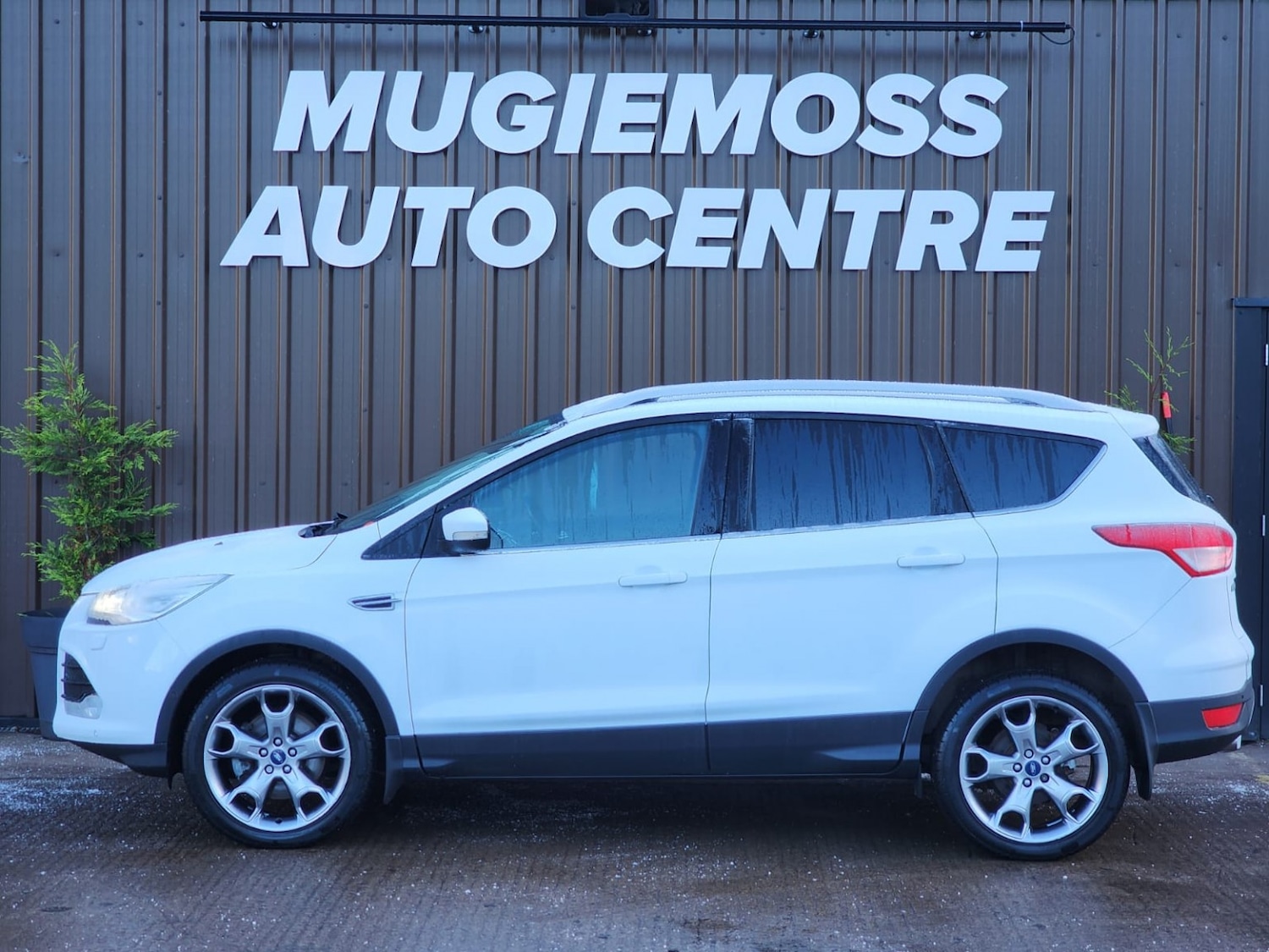 Used Ford Kuga 2014 for sale - 76968597: Photo 4