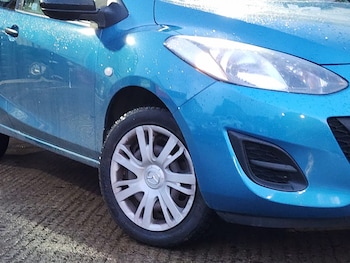 Used Mazda Mazda2 2013 for sale - 76656069: Photo