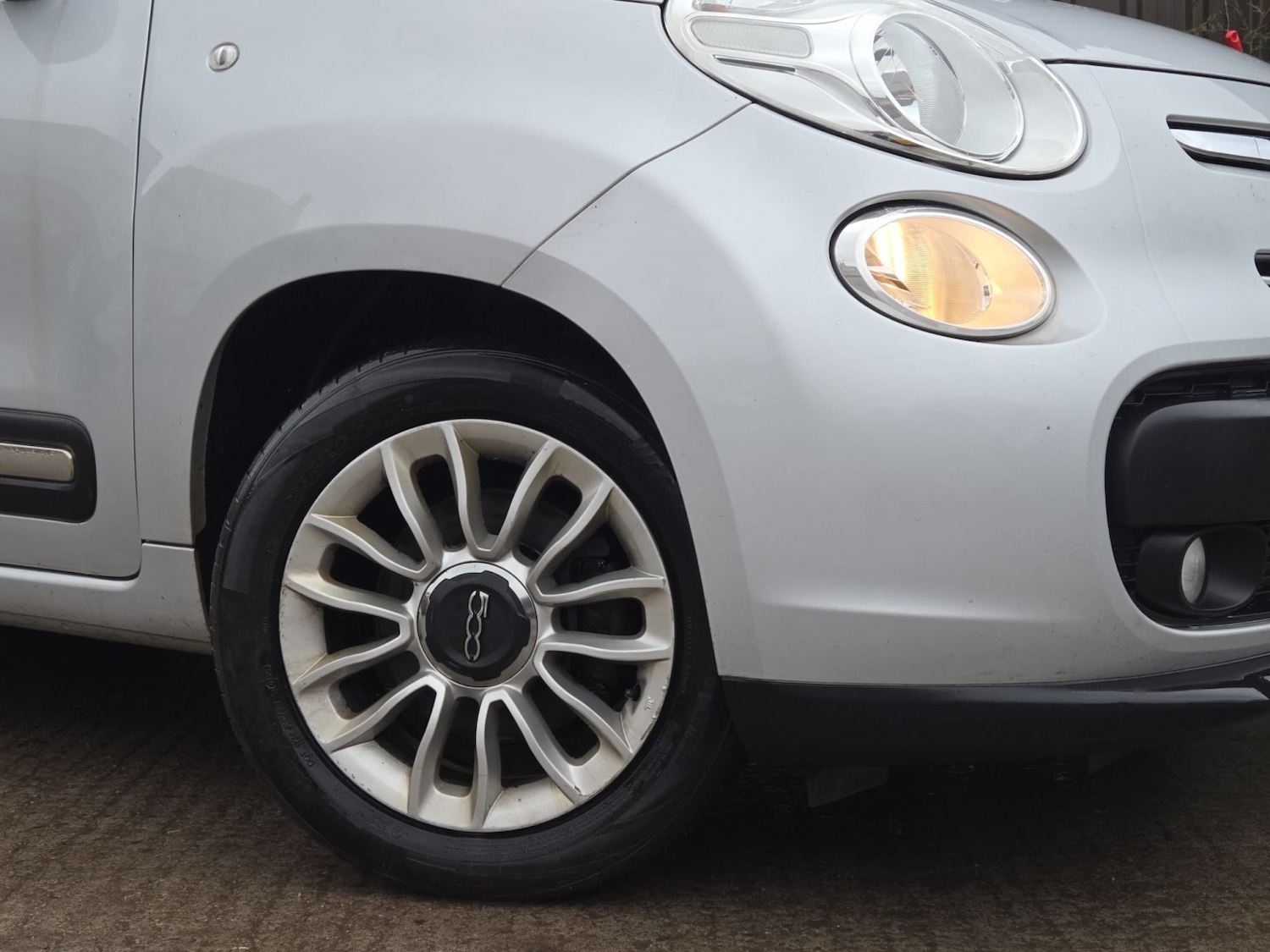 Used Fiat 500L 2014 for sale - 77656404: Photo 2
