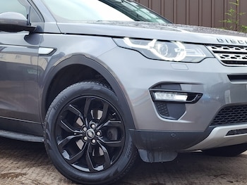 Used Land Rover Discovery Sport 2016 for sale - 76591502: Photo