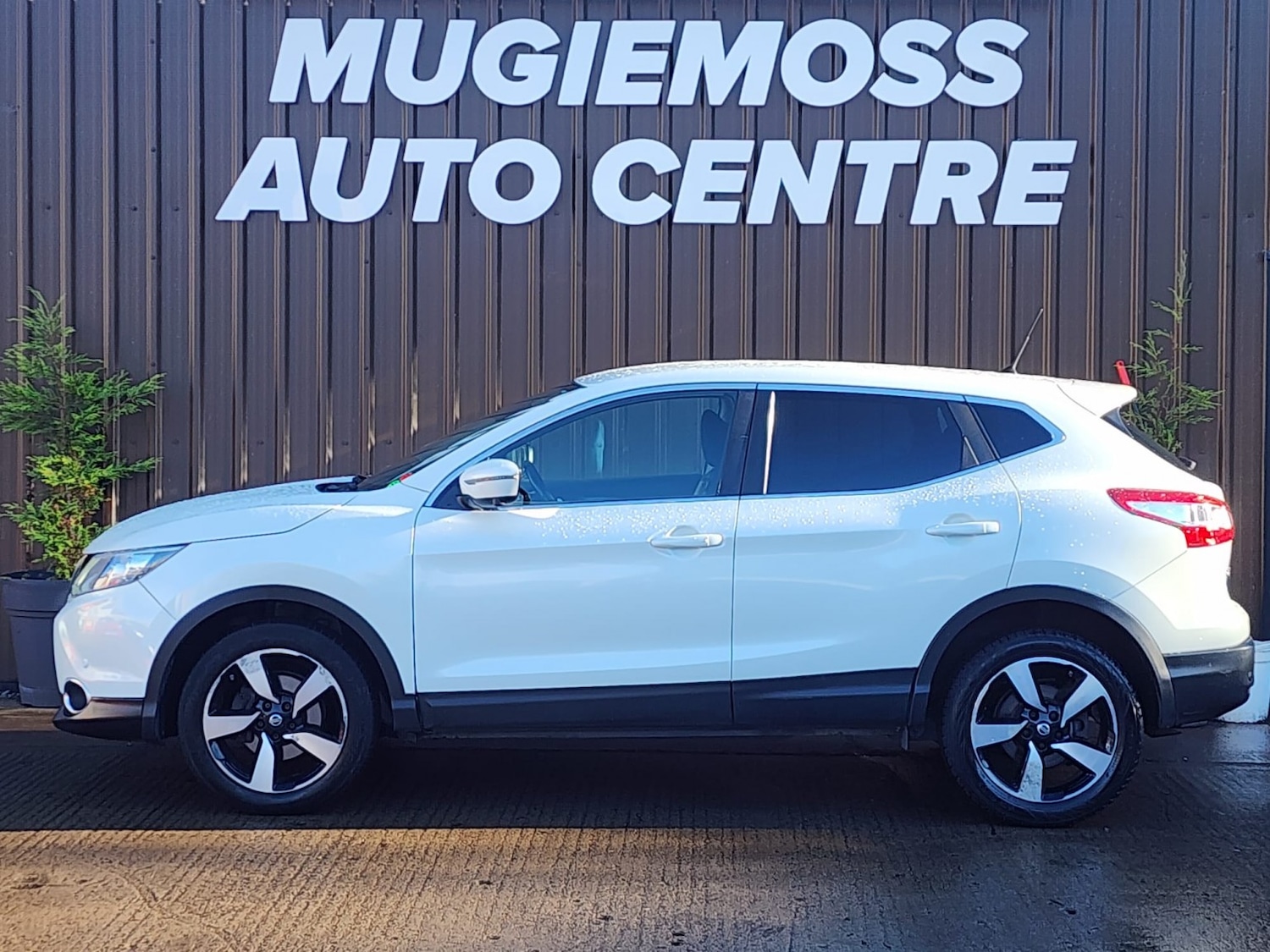 Used Nissan Qashqai 2015 for sale - 77639199: Photo 4