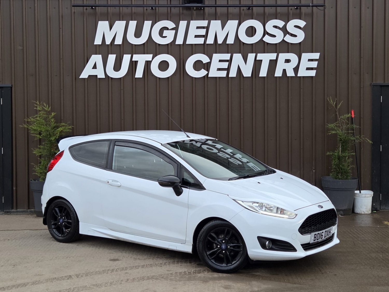 Used Ford Fiesta 2016 for sale - 77668596: Photo 1