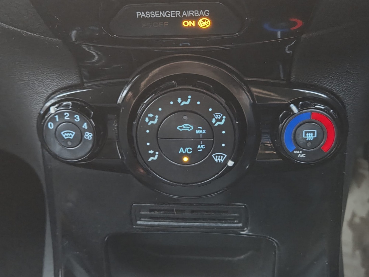 Used Ford Fiesta 2016 for sale - 77668596: Photo 14