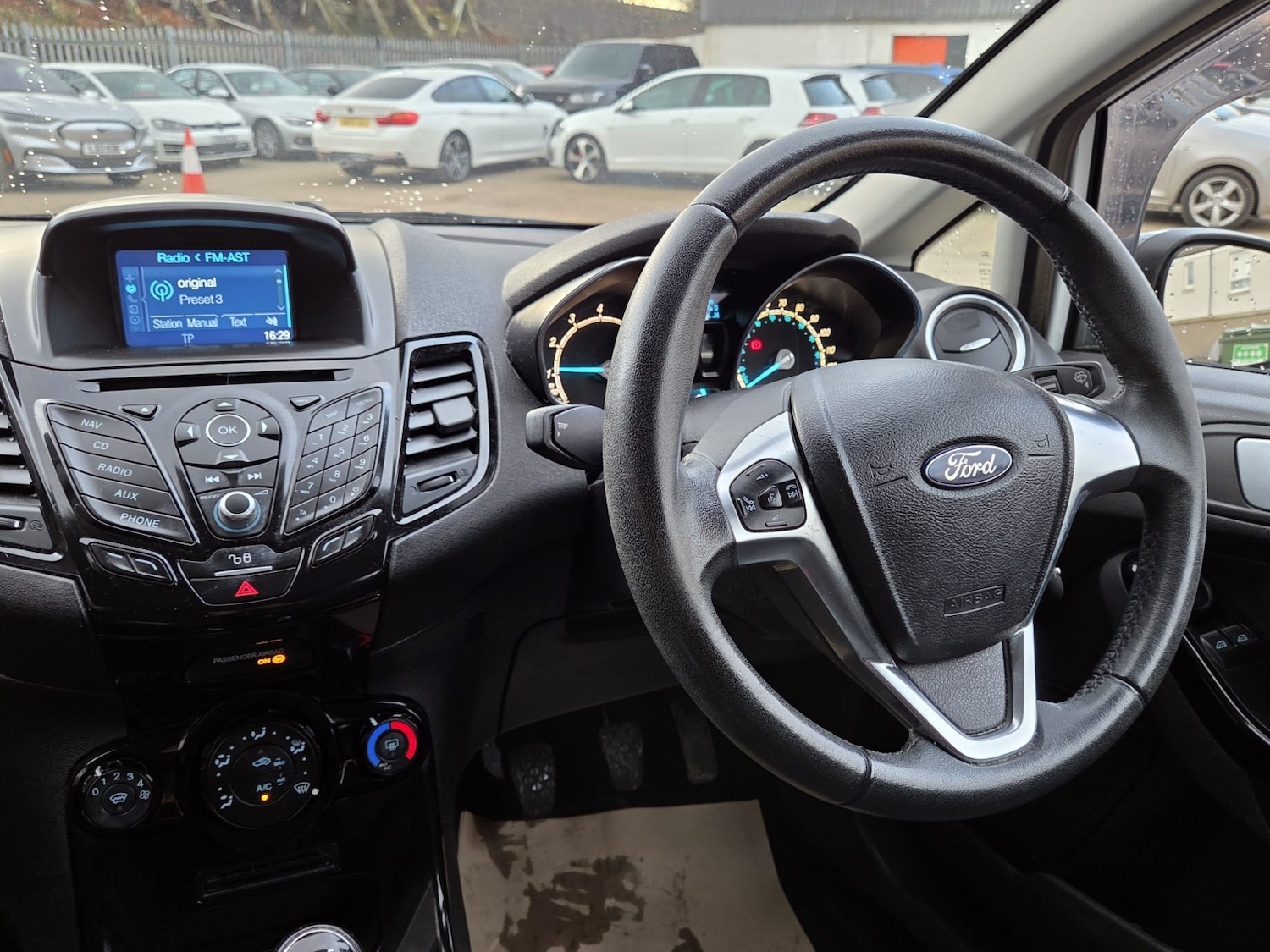 Used Ford Fiesta 2016 for sale - 77668596: Photo 7