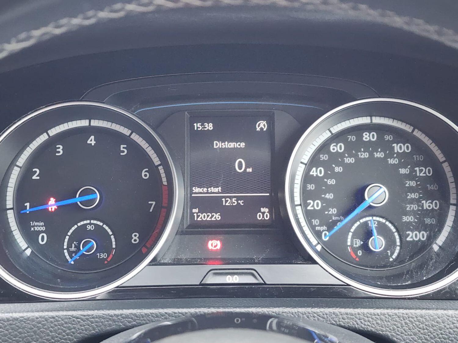 Used Volkswagen Golf 2015 for sale - 76268459: Photo 9