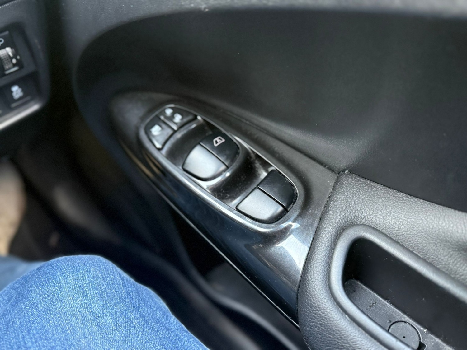 Used Nissan Juke 2017 for sale - 76935360: Photo 14