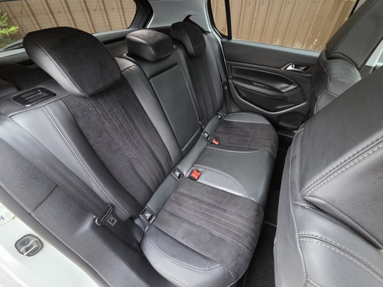 Used Peugeot 308 2014 for sale - 77065651: Photo 15