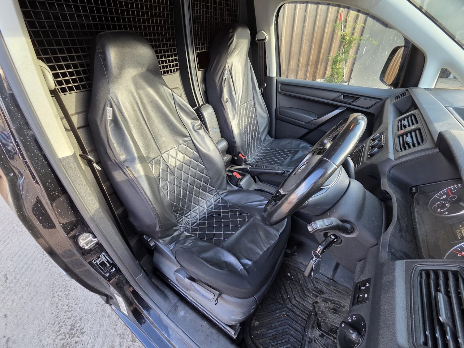 Used Volkswagen Caddy 2016 for sale - 77735772: Photo 4