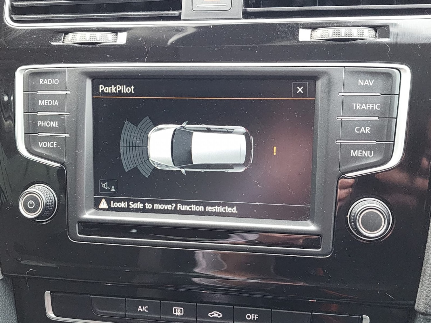 Used Volkswagen Golf 2015 for sale - 76751899: Photo 12