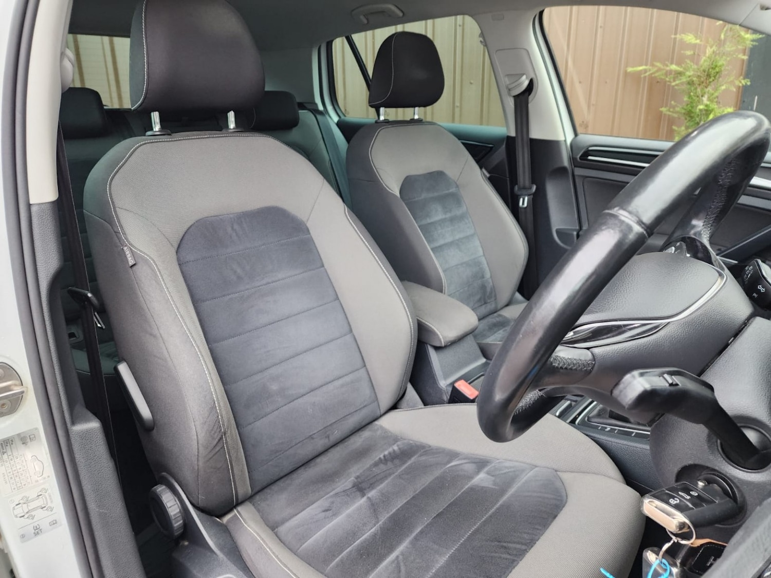 Used Volkswagen Golf 2015 for sale - 76751899: Photo 6